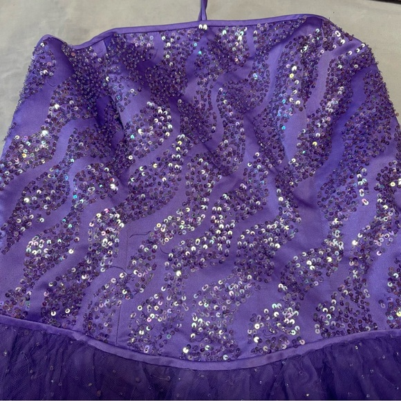 Elegant Purple Strapless Gown - Picture 9 of 11